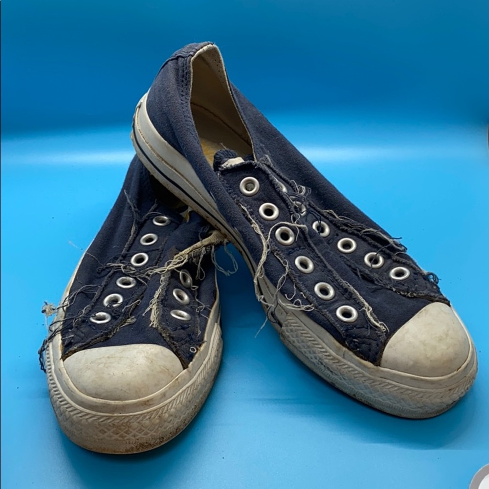 Converse.